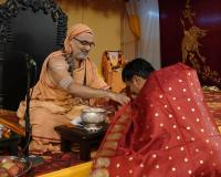 HH Swamiji honours distinguished guests and Yatra organisers (27.03.2025)